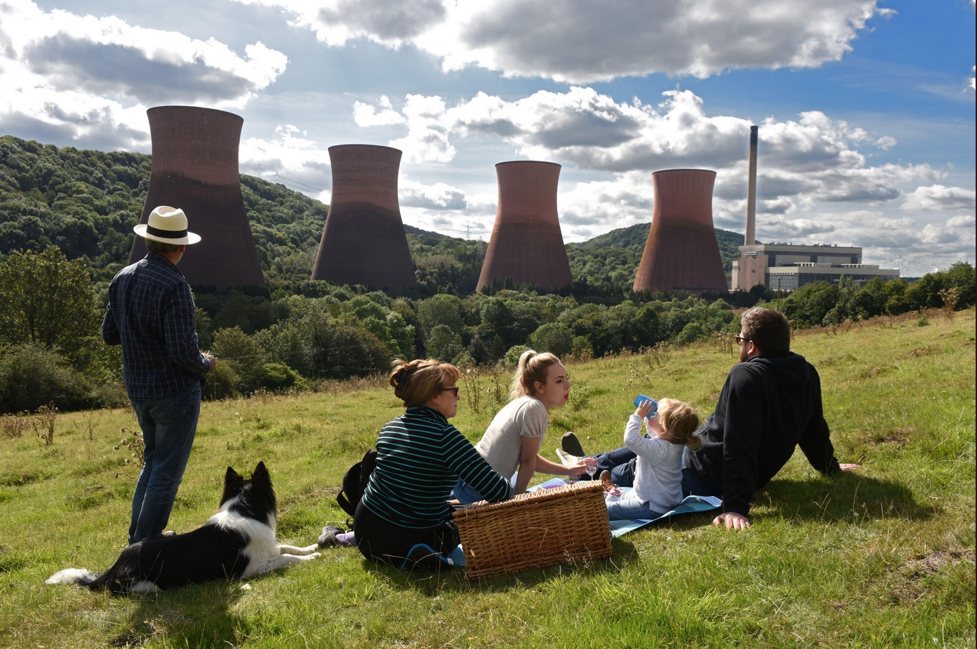 Cuando caen los gigantes: el fin silencioso de las torres de refrigeración en Reino Unido