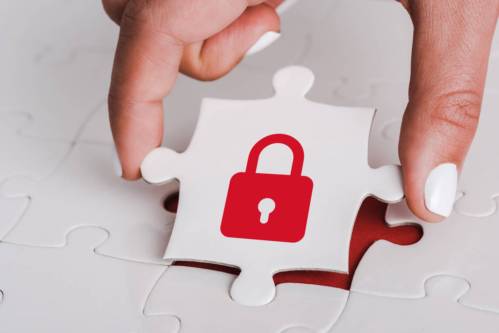 La privacidad es poder: 7 detalles que nunca debes compartir en redes, según un exdetective